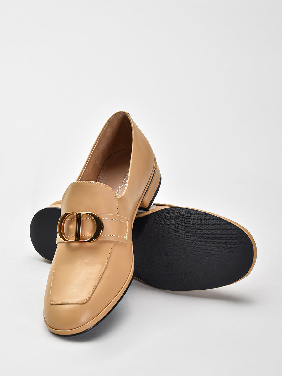 CD Front Detail Leather Flats