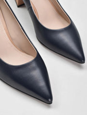 Classic Pumps with Geometrical Metal Heel