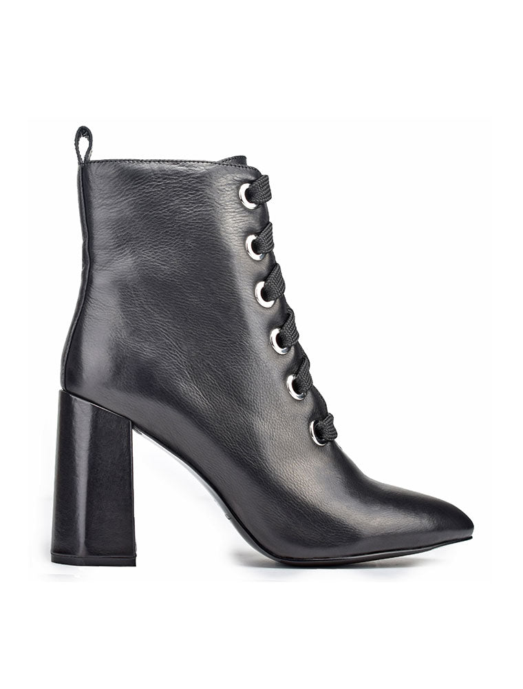 Pointed Toe Front Ties Boots