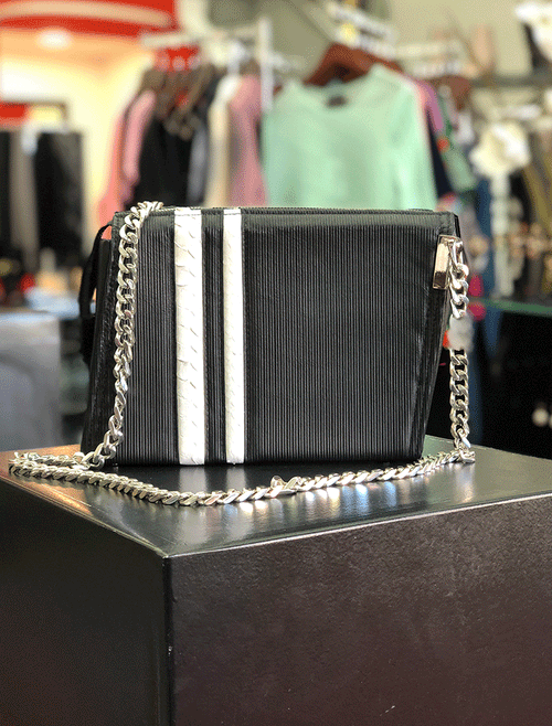 Black Stripe Emerald Crossbody Expended